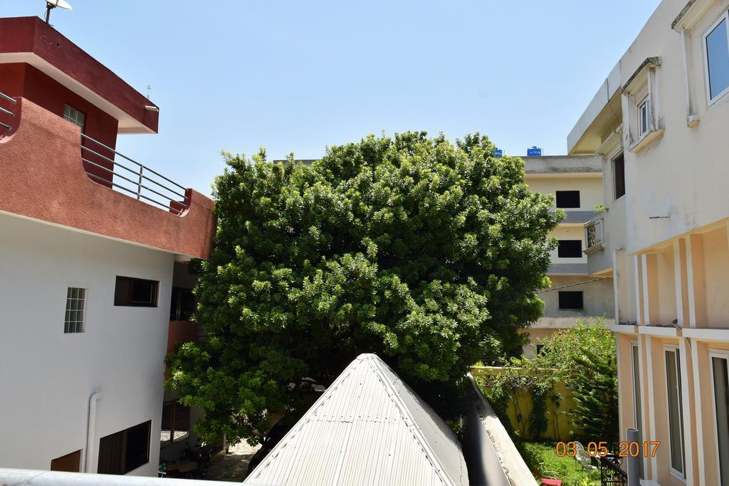 B&B Chez Rita Cotonou Buitenkant foto