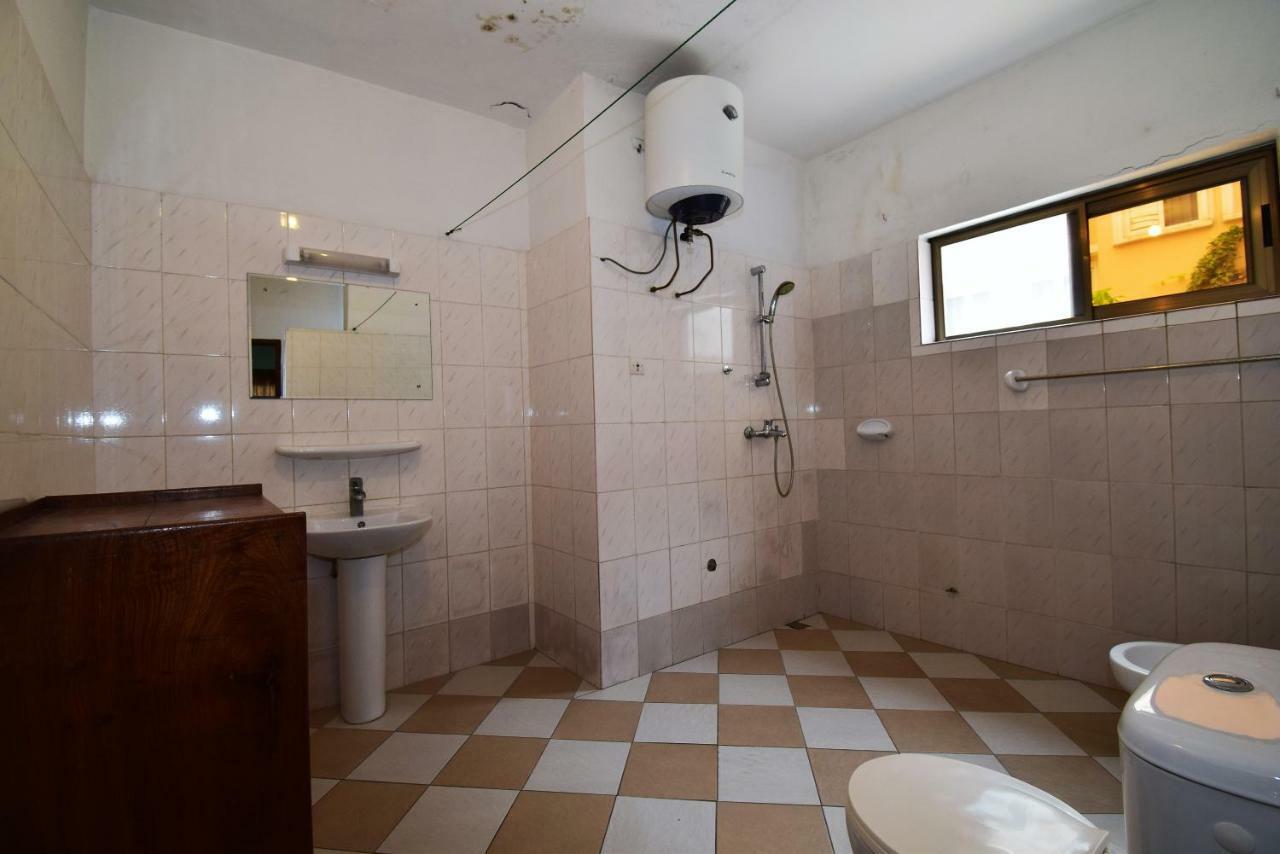 B&B Chez Rita Cotonou Buitenkant foto