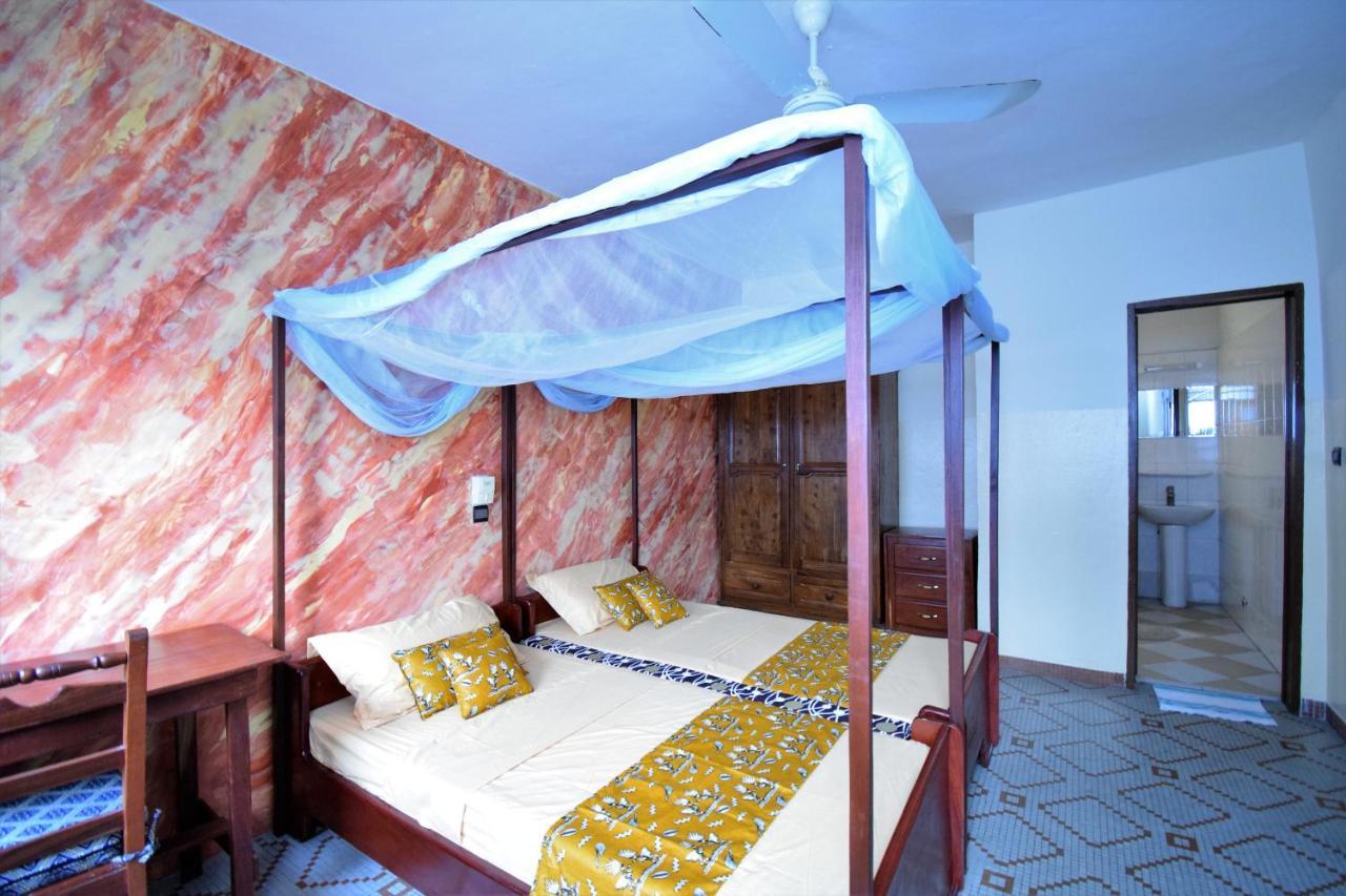 B&B Chez Rita Cotonou Buitenkant foto